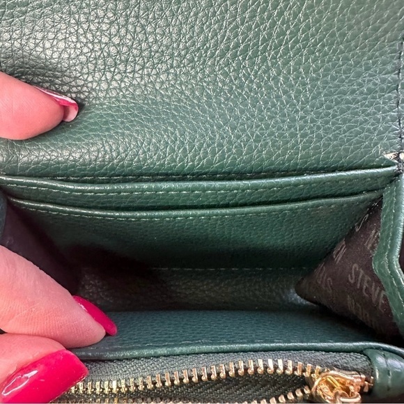 Women’s Steve Madden Green Small 4x3 wallet Summer Festivals Crossbody - Picture 4 of 9